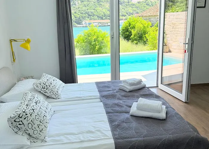 Pool 4 Leisure