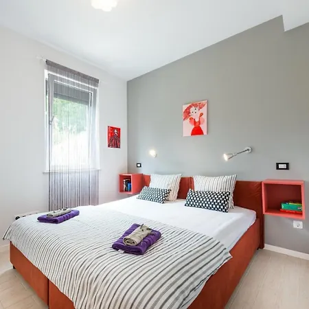 Apartman Pool 4 Leisure