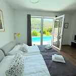 Pool 4 Leisure