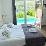 Pool 4 Leisure